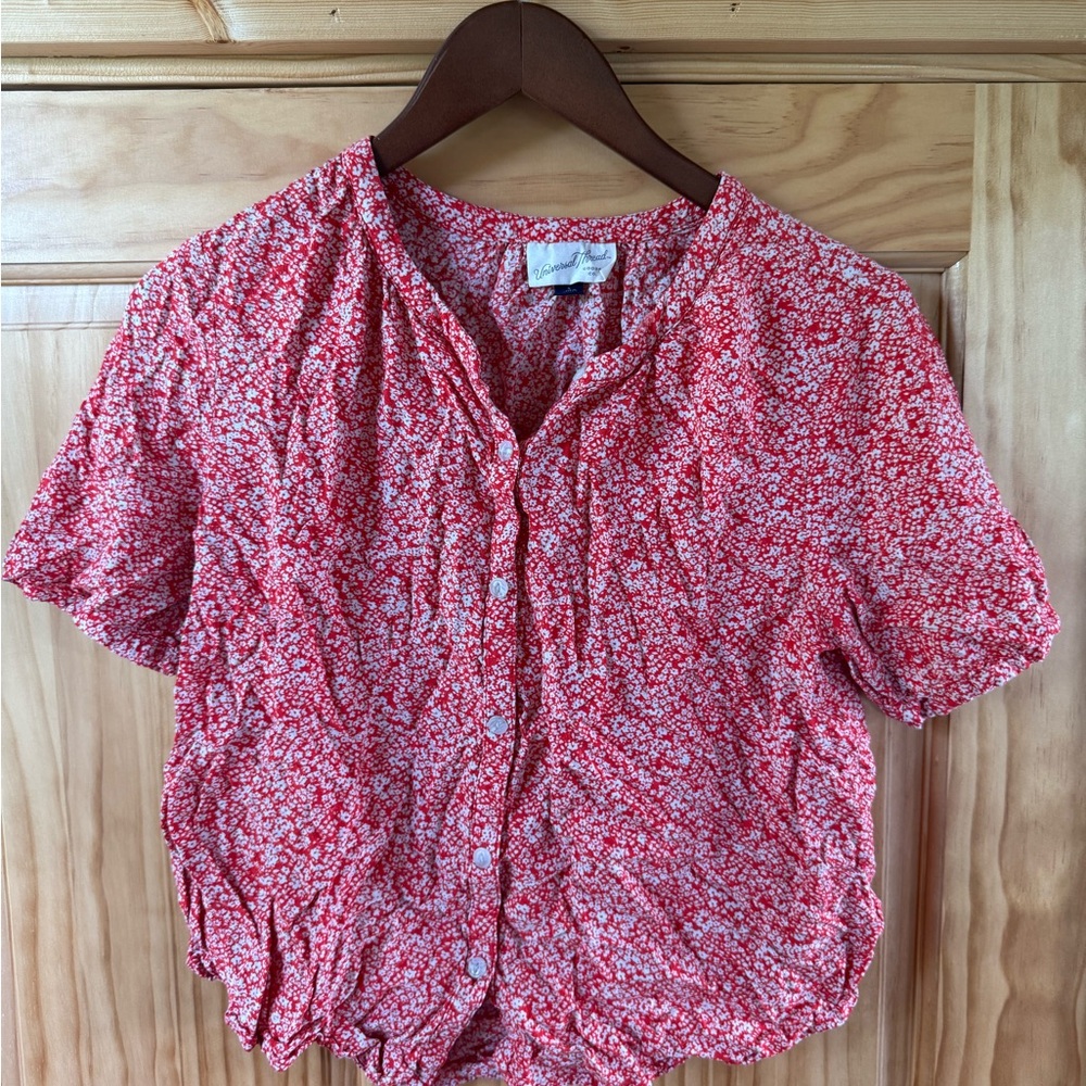 Universal Thread Red Floral Button-Down Shirt
